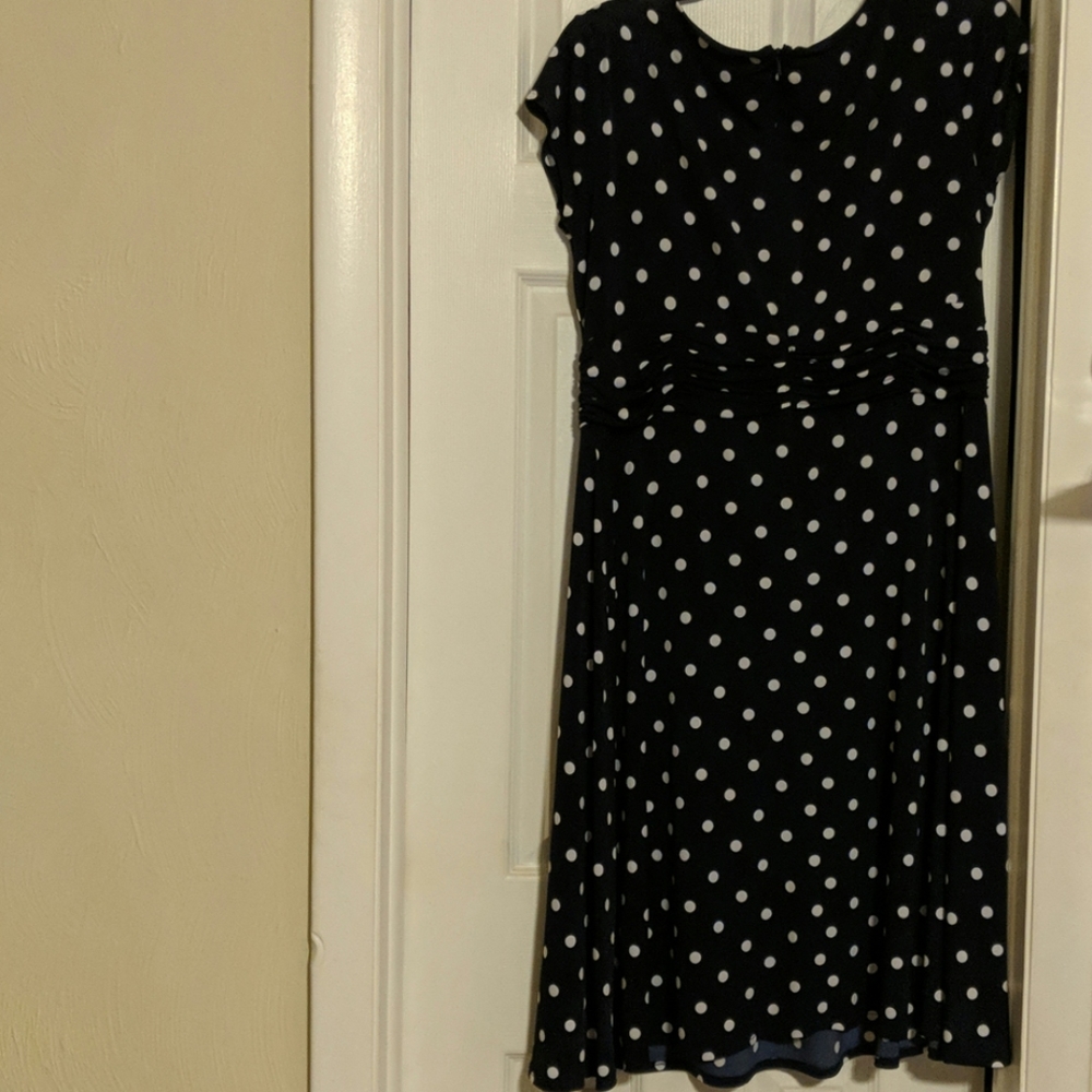 Clothes - Picture 3 of 3